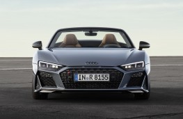 Audi R8 Spyder 2019 head on